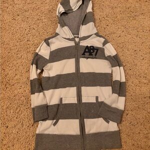 Zip up hoodie, cute and light weight
